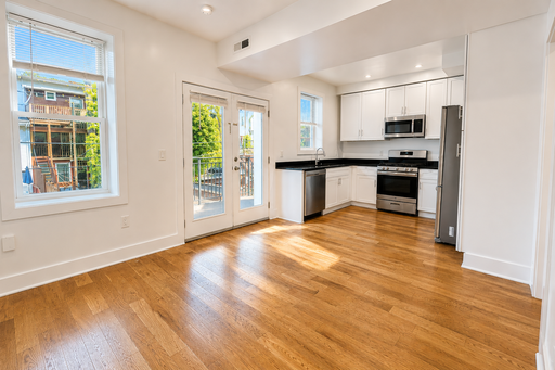727 Quebec Pl NW – Unit A | 5 Bed / 3.5 Bath + Parking – photo 1