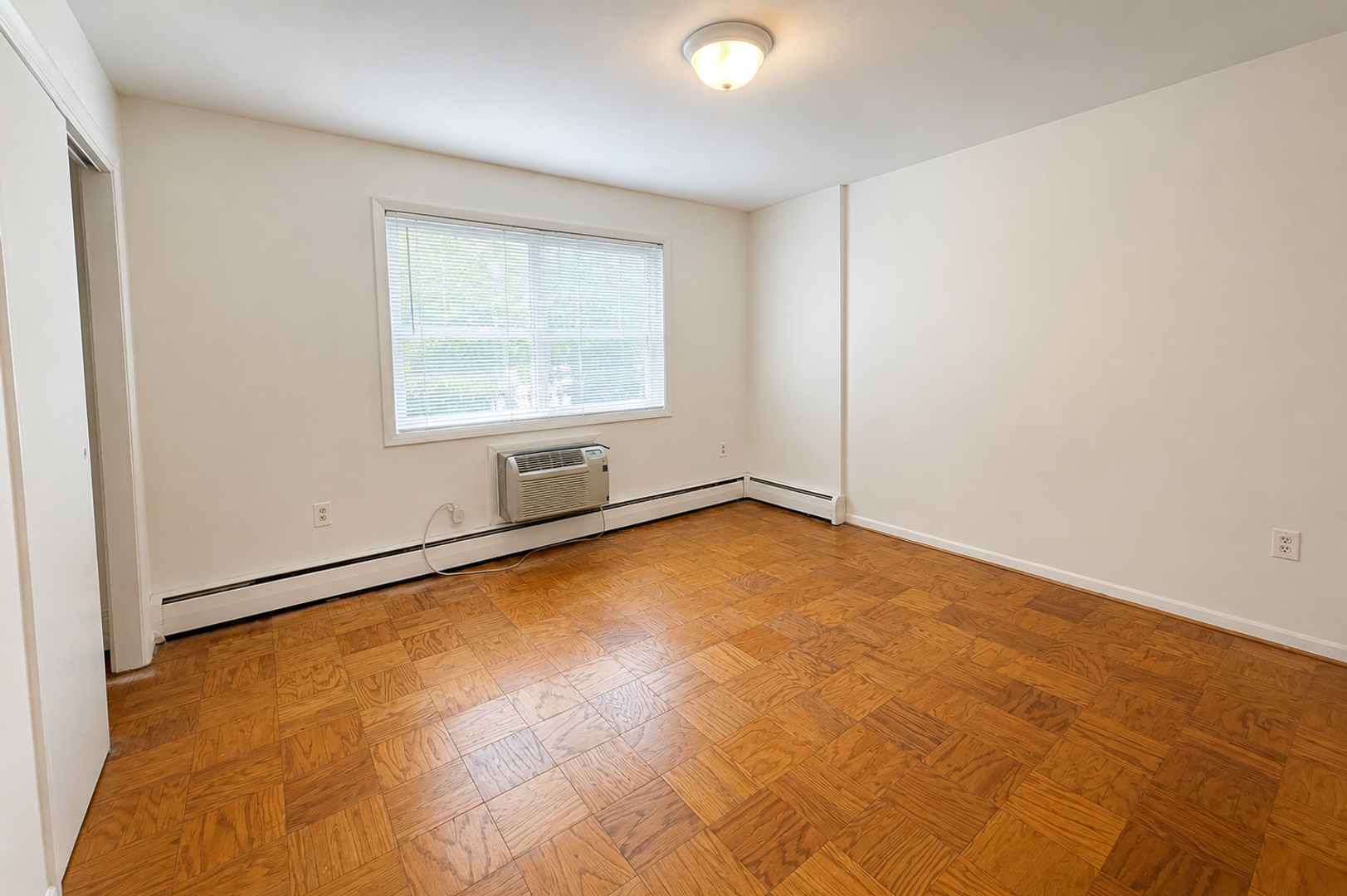 Foxhall Terrace 5 of 17