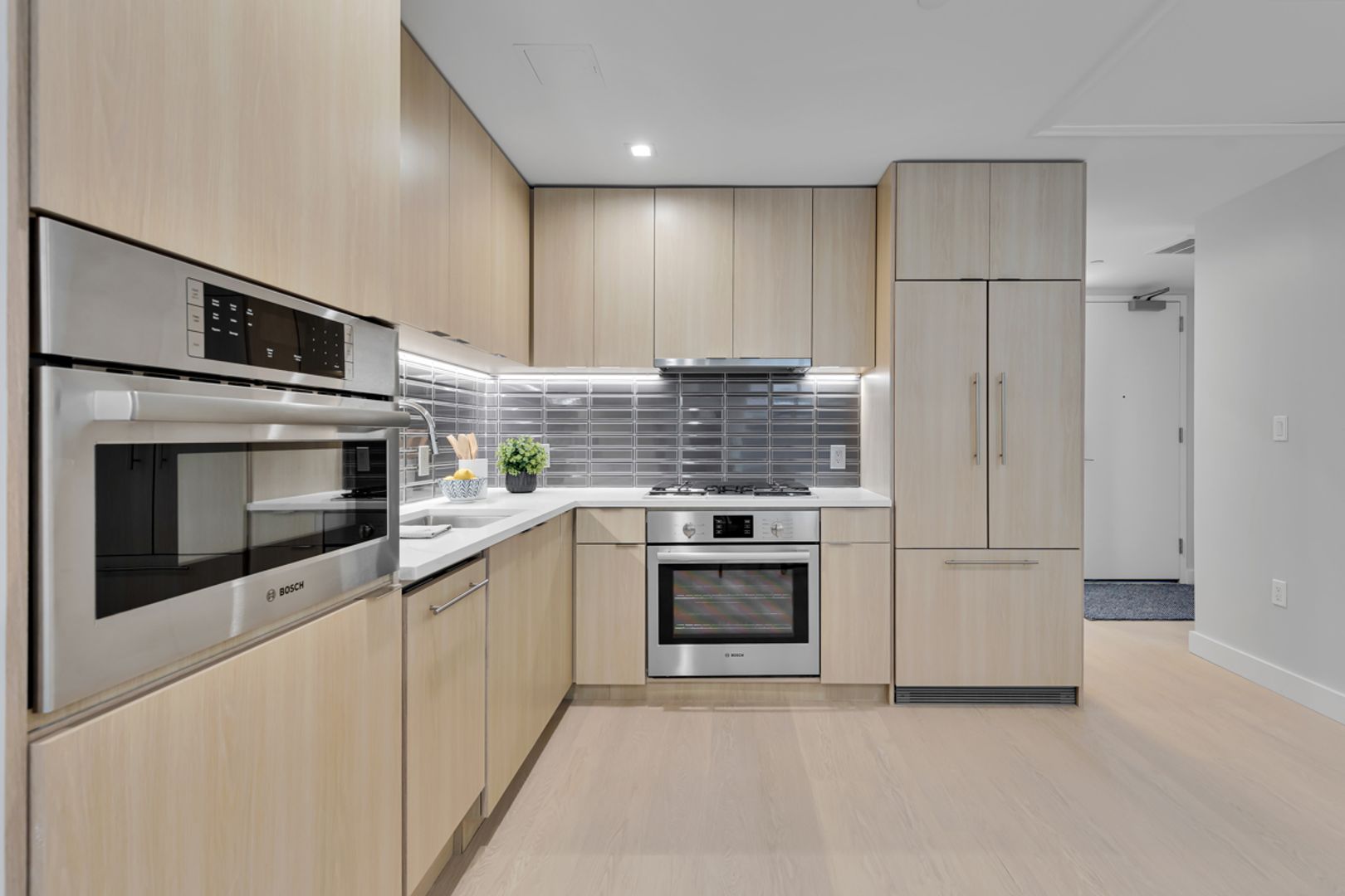 Washington Apartment: 1224 M St NW
