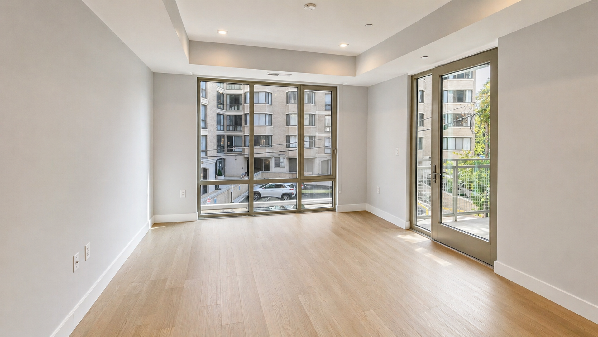 Washington Apartment: 1224 M St NW
