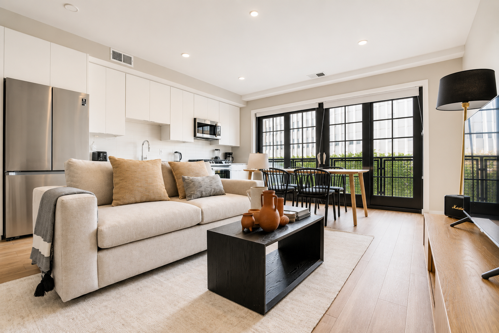 Washington Apartment: 2210 Wisconsin Ave NW