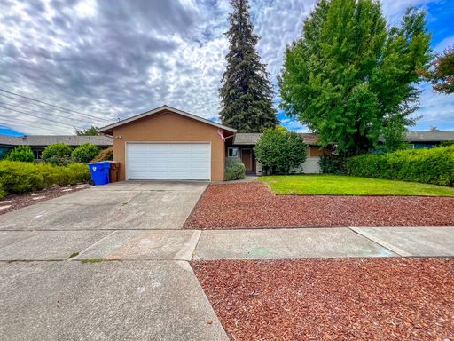 Charming Three Bedroom Home in North Napa – photo 1