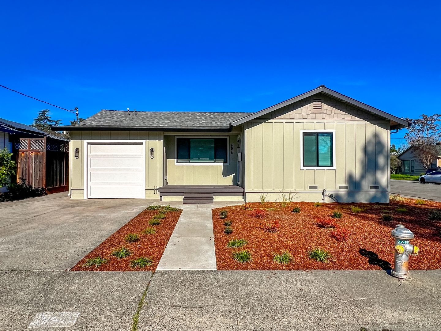 Napa House: 2732 Cypress St.