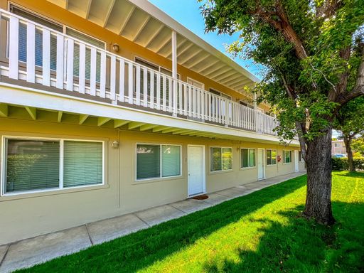 Renovated Two Bedroom Napa Apartment – photo 1