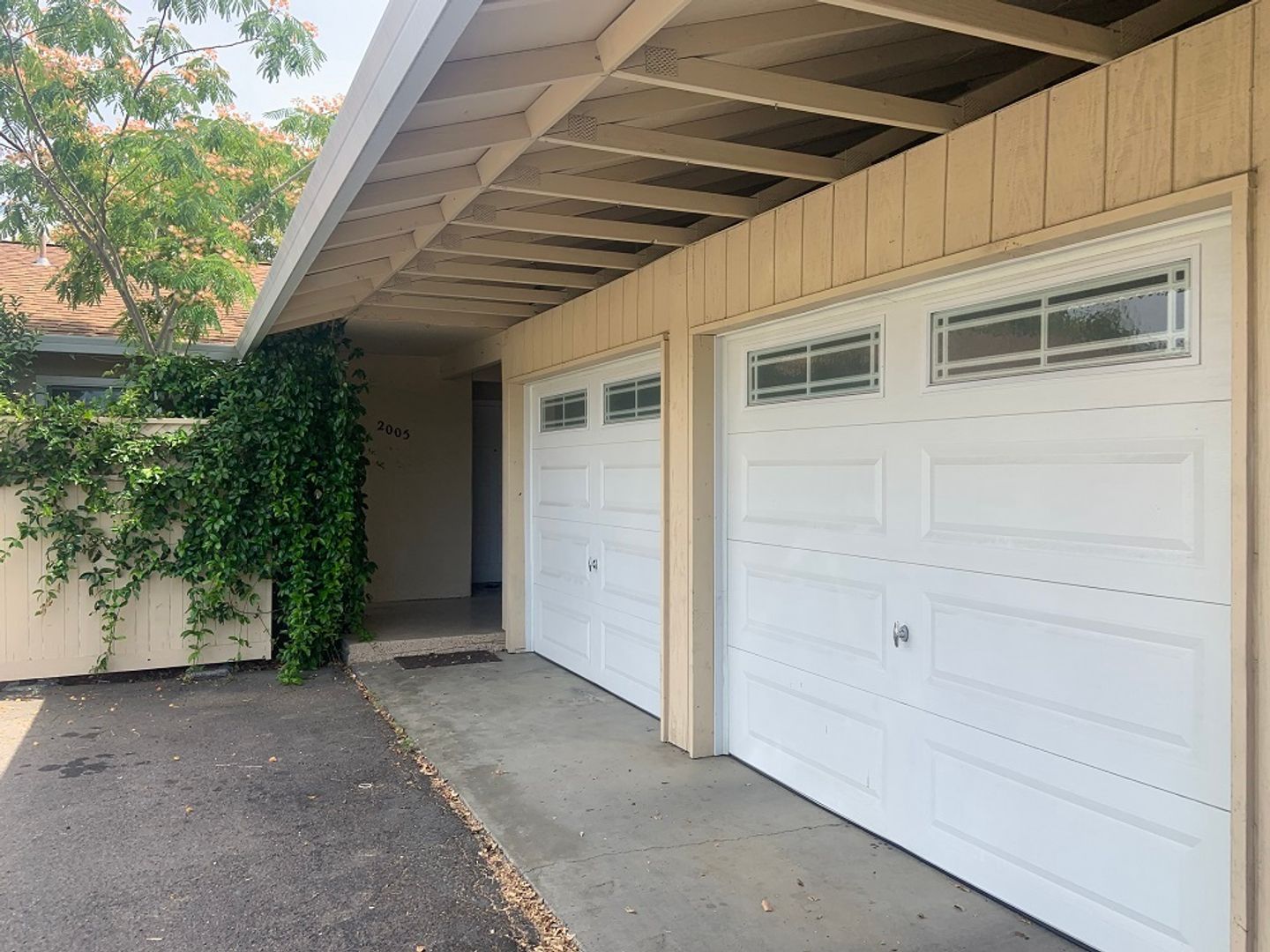 Napa Apartment: 2001-2005 Trower Avenue**