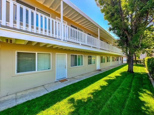 Spacious One Bedroom Napa Apartment