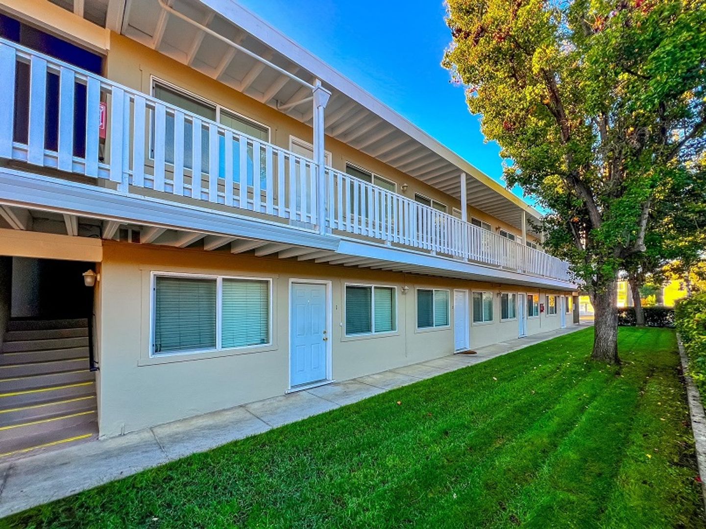 Napa Apartment: 3333 Beard - 3350 Montclair