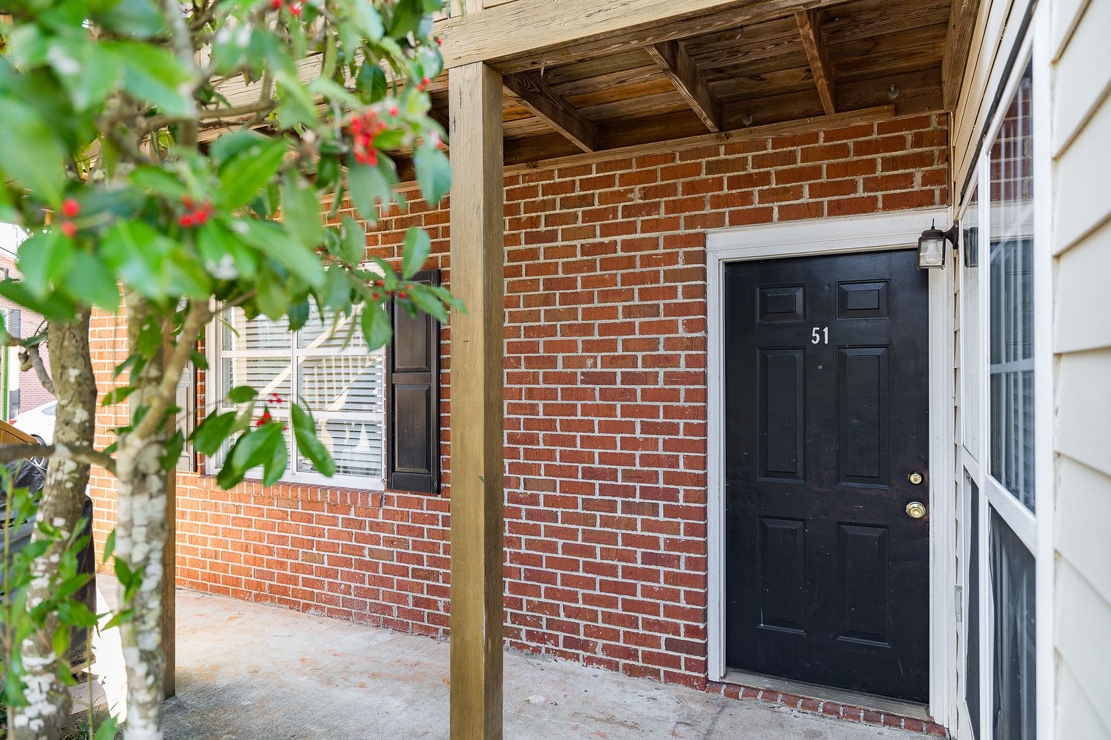 Athens Apartment: 345 Research Drive