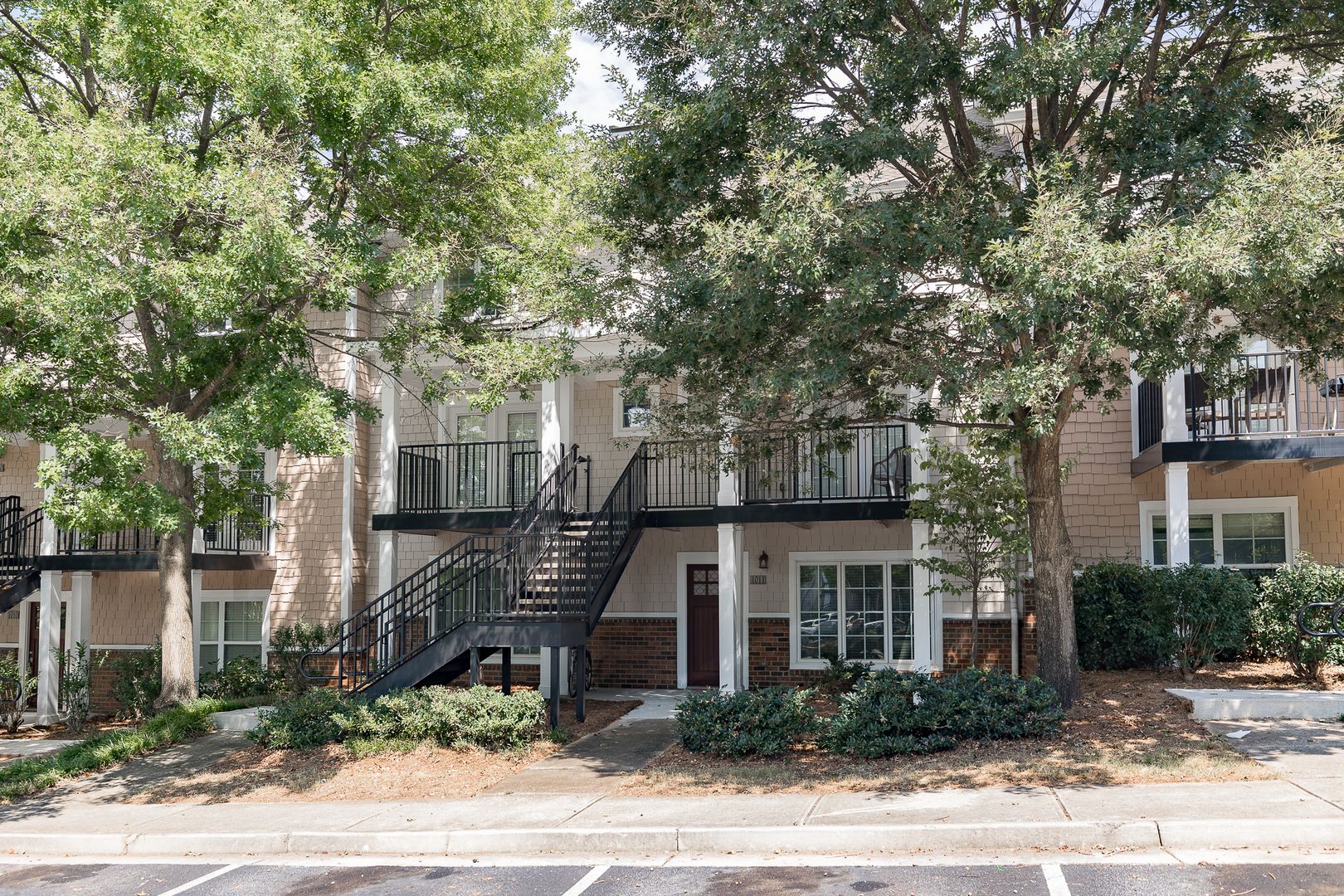 Athens Townhome: 1035 Barnett Shoals Road - 1022