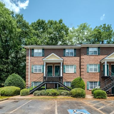 HALF OFF FIRST MONTH'S RENT | Fully Furnished 2 Bedroom, 2.5 Bath Townhome Near UGA | Move-In Ready! – photo 1