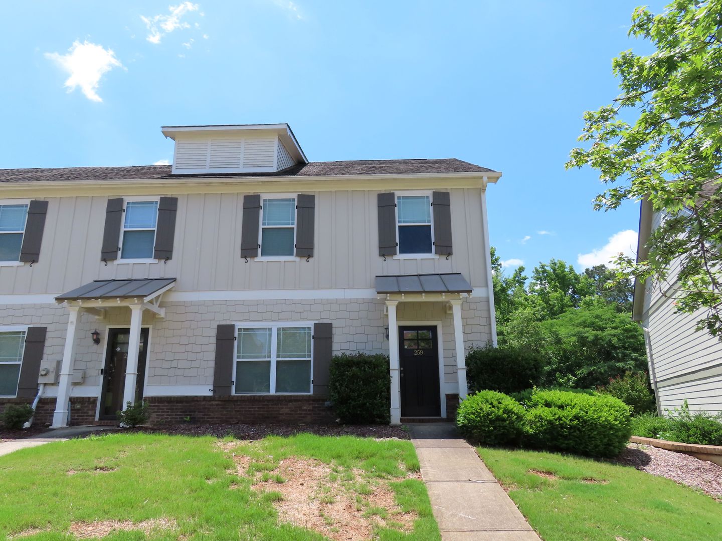 Athens House: 259 Oconee River Circle