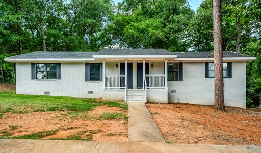 Best of Both Worlds – Renovated 2-Bedroom, 1-Bath Duplex with an Athens Address in Oconee County – photo 1
