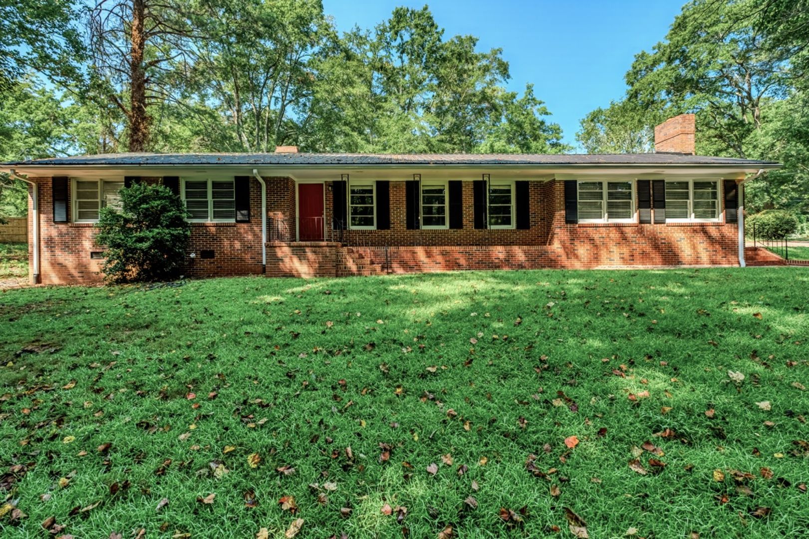 Athens House: 1380 Ivywood Drive