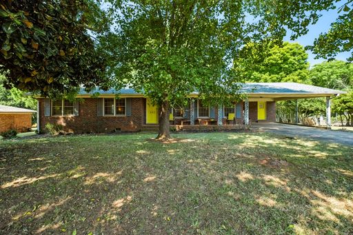 Fully Furnished 3BR/2BA Athens Home Convenient to UGA | Available Dec. 1 – photo 1