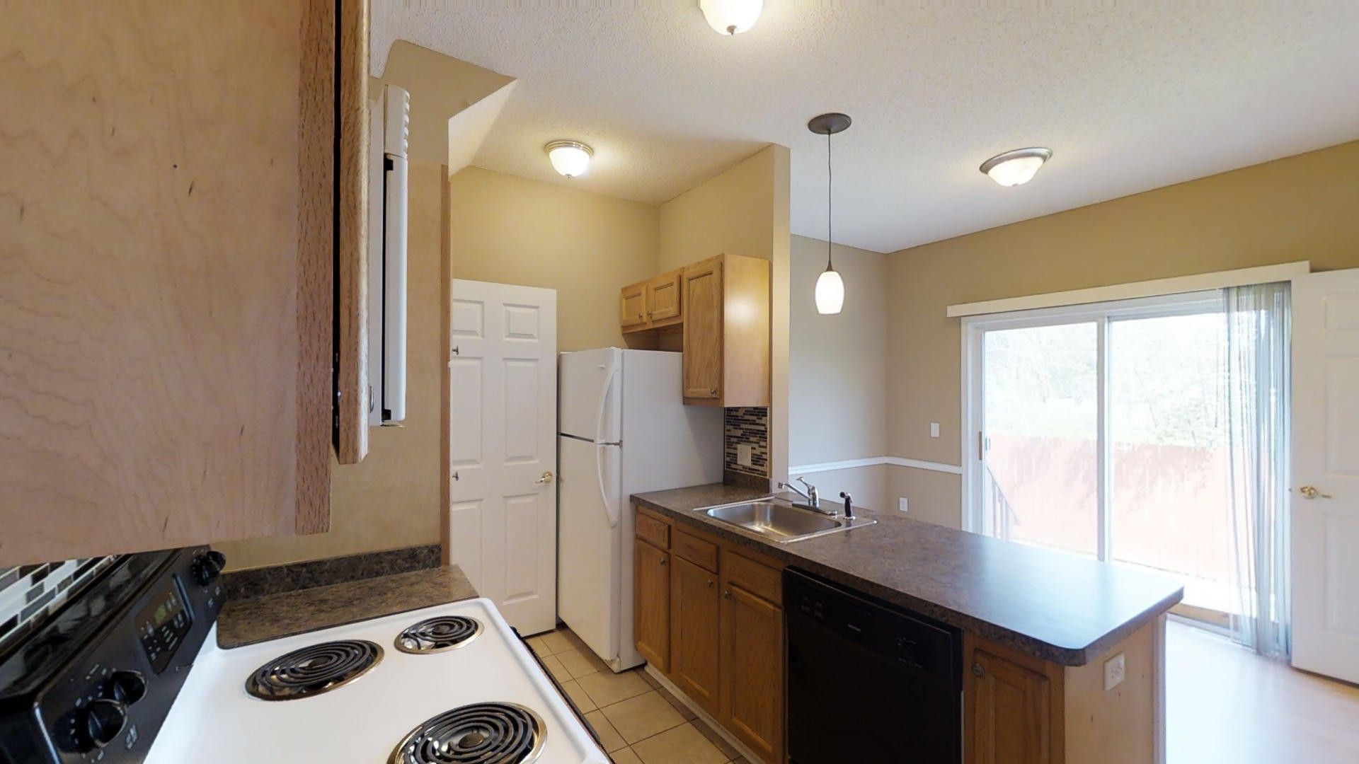 Amherst Apartment: 675-695 Skinnersville Rd.