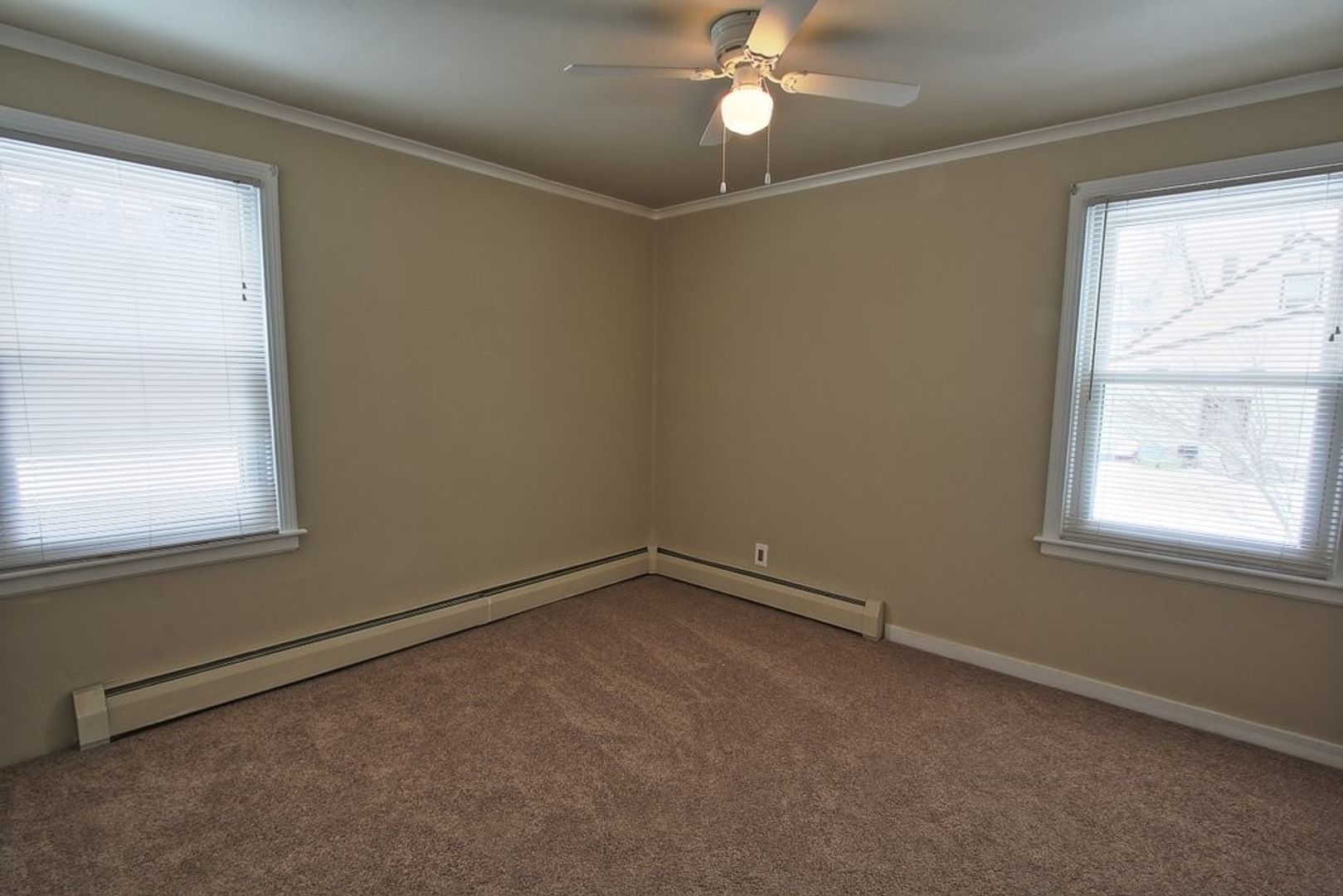 Getzville Apartment: 3230, 3238 Millersport Hwy.