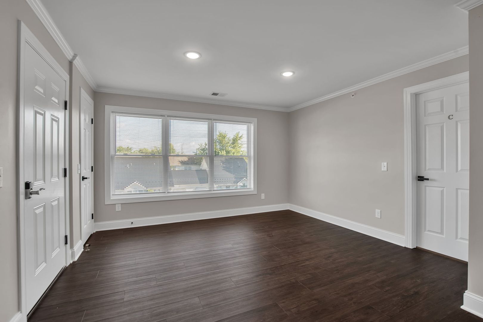 Amherst Apartment: 661-2071