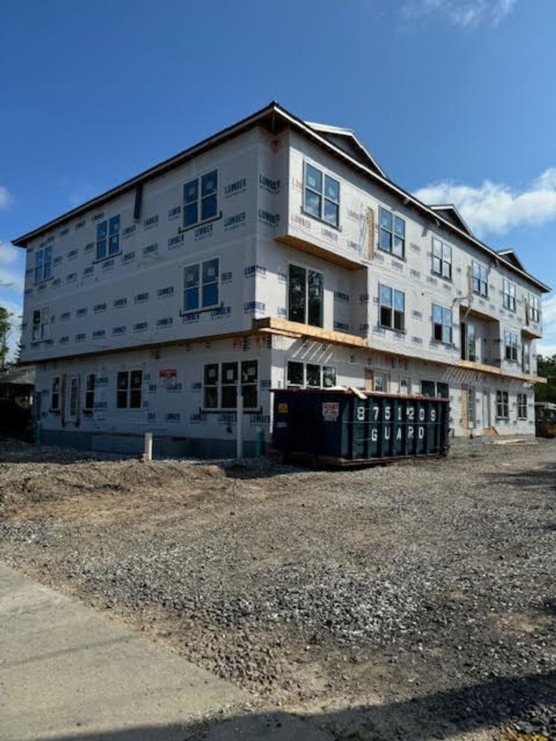 2021 Sweet Home Rd., Apartment 201, Amherst, NY 14228