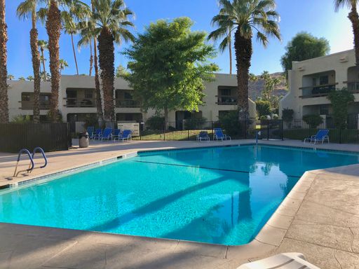 Seasonal - Updated and Renovated 1 Bed in Palm Springs Golf and Tennis! – photo 1