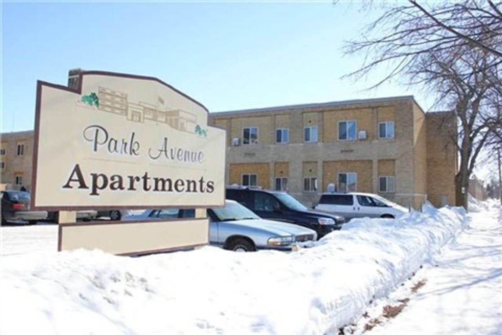 Park Rapids Apartment: 210 Park Ave