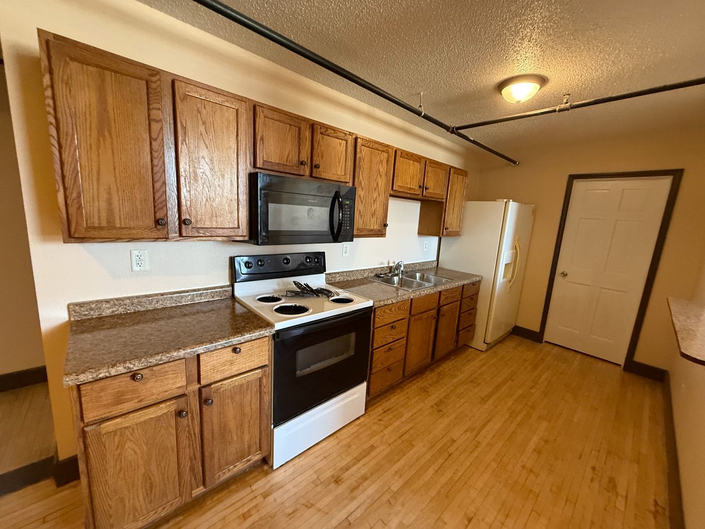 Park Rapids Apartment: 113 3rd St E
