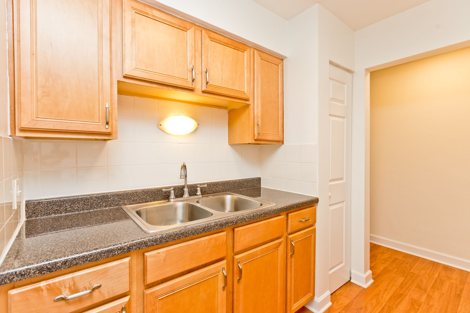 CHICAGO Apartment: 1022-24 W CATALPA AVE