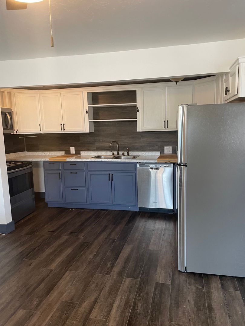 Cortez House: 507 W 4th St.