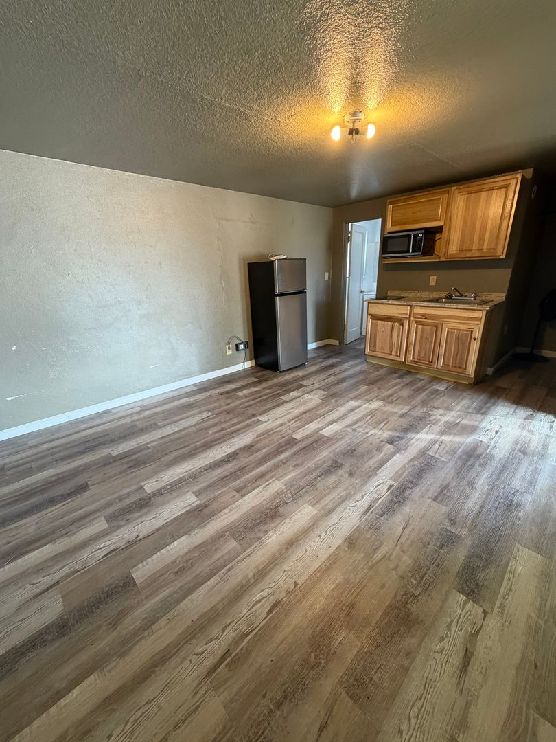 Cortez Apartment: 728 S Broadway Cortez, Co 81321
