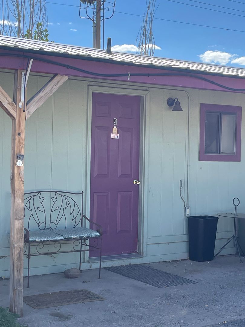 Mancos Apartment: 40700 Hwy 160