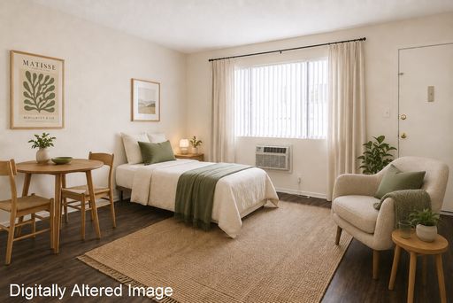 Renovated Studio in Van Nuys - Swimming Pool + A/C