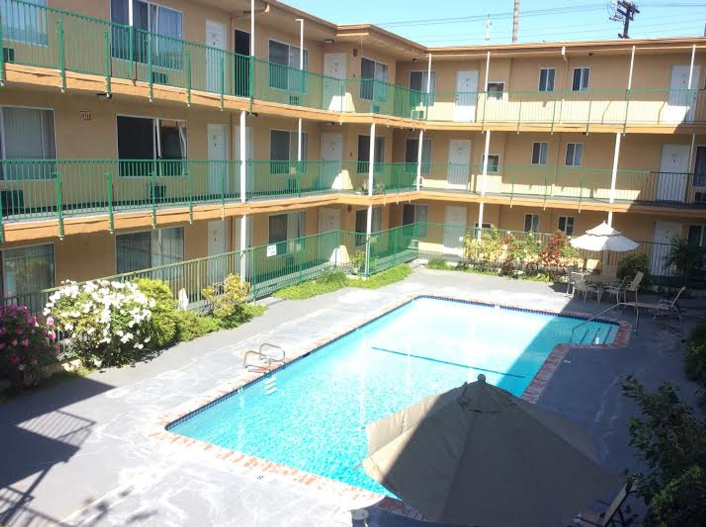 Reseda Apartment: 8001 Reseda Blvd.