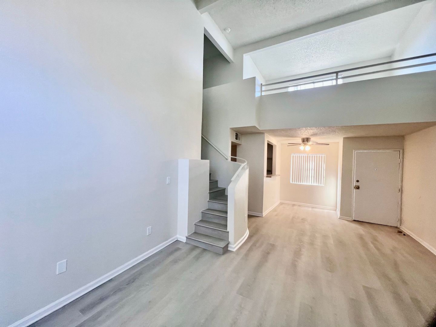 Van Nuys Apartment: 6943 Haskell Ave.