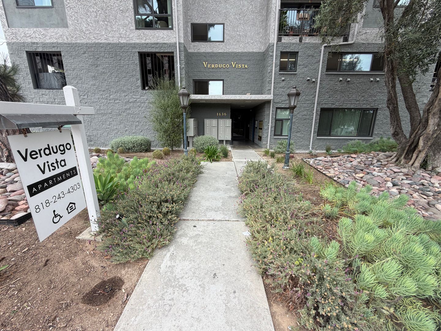 Glendale Apartment: 1636 N. Verdugo Rd.