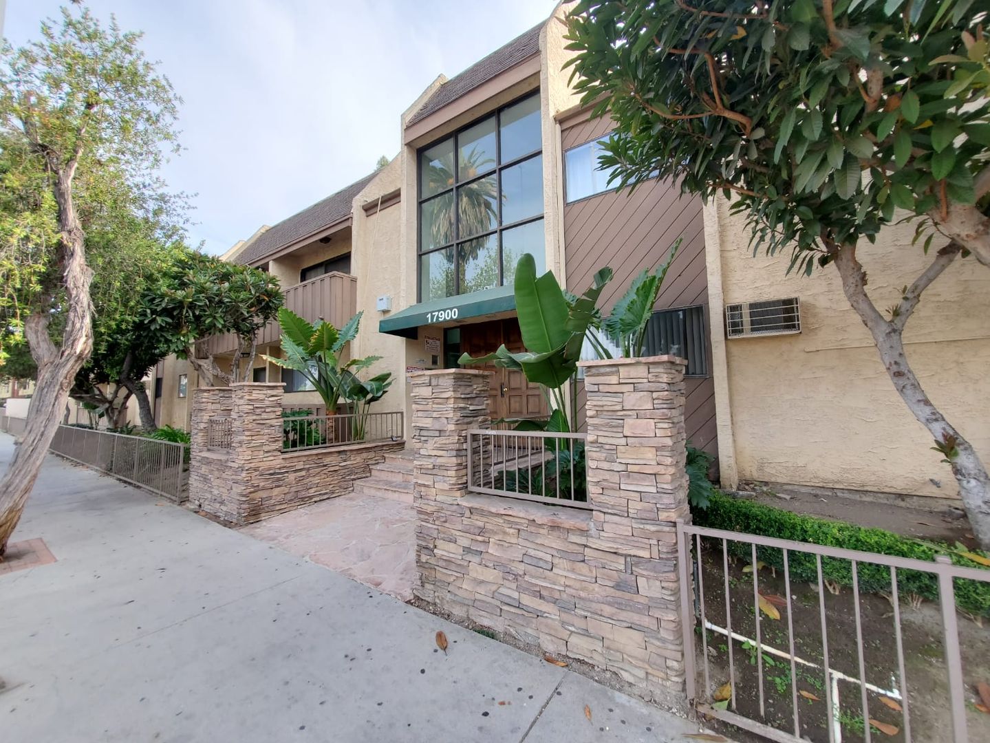 Reseda Apartment: 17900 Sherman Way