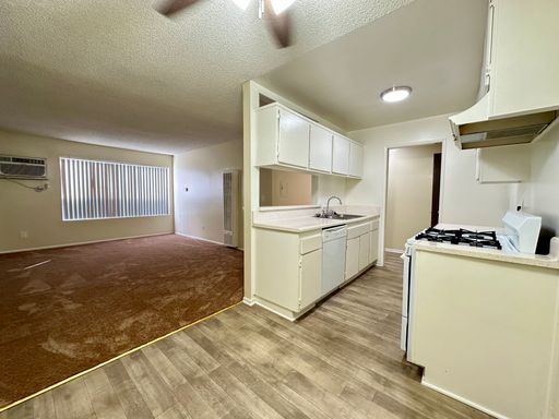 BEAUTIFUL ONE BEDROOM FOR RENT!!!! – photo 1