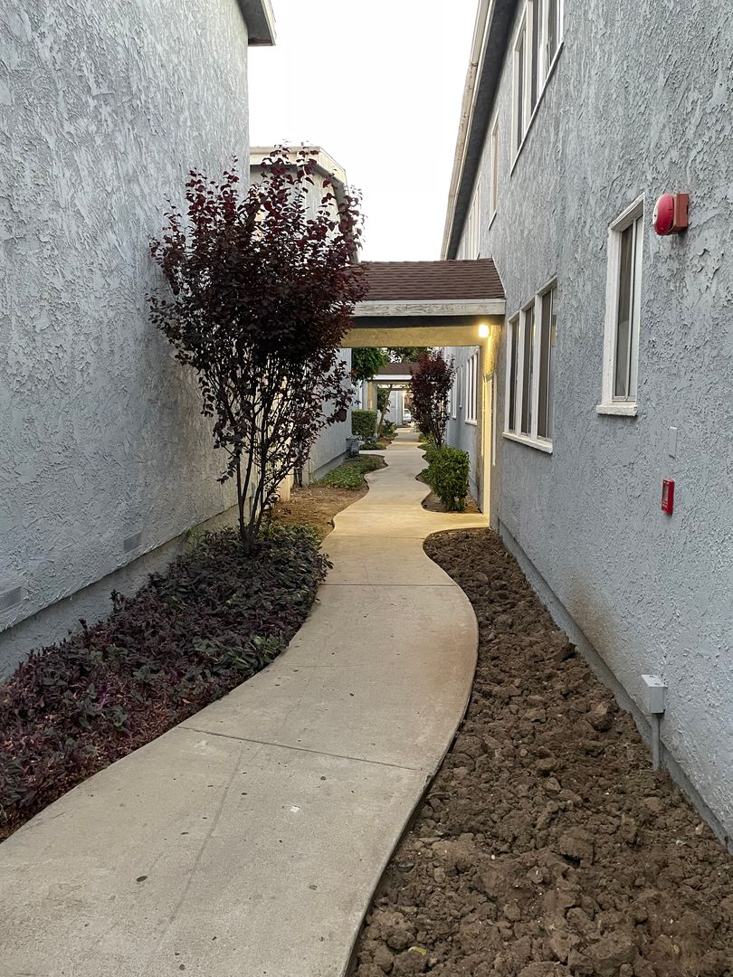 North Hills Apartment: 8811 Burnet Ave.