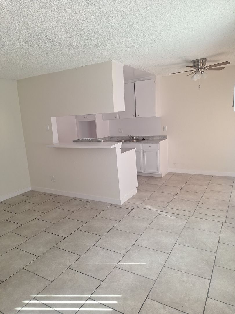 North Hills Apartment: 8615 Columbus Ave.