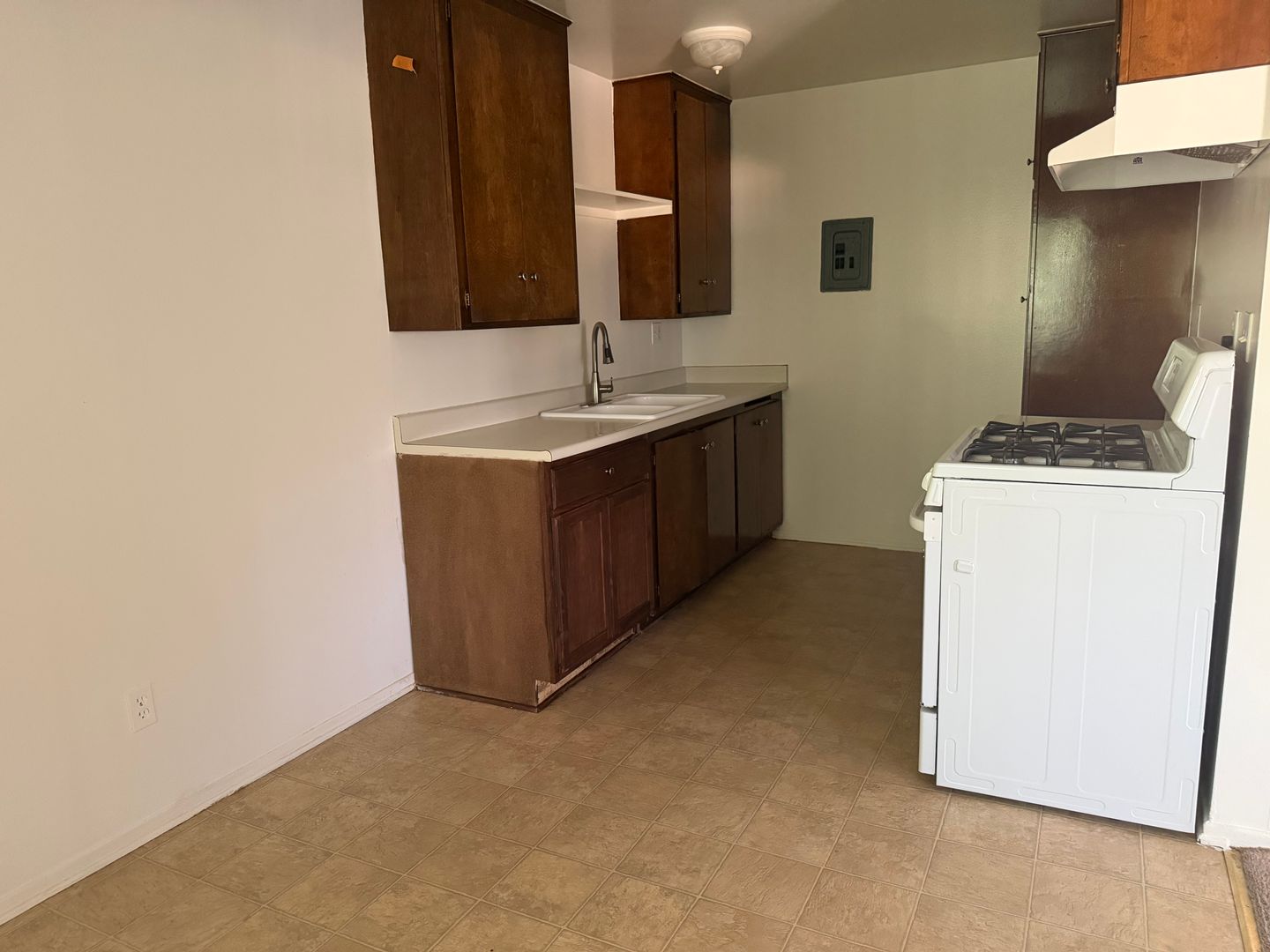 Duarte Apartment: 1817 2nd Street