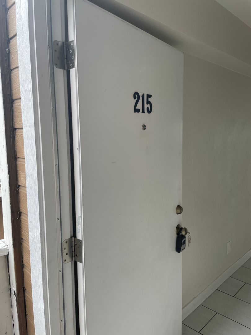 Panorama City Apartment: 14695 Parthenia St.