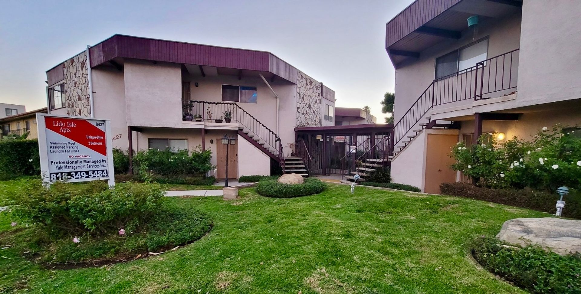 Northridge Apartment: 8427 Balboa Blvd.