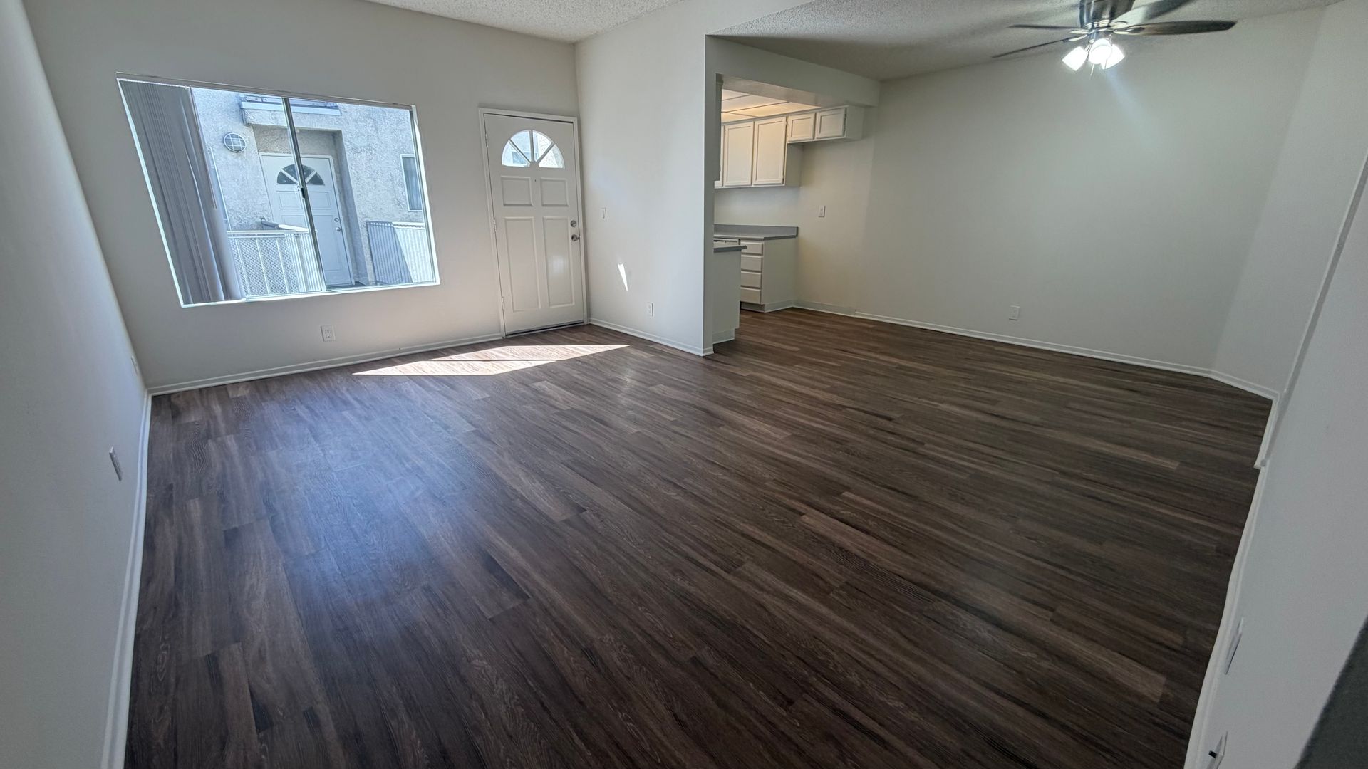 North Hollywood Apartment: 5640 Farmdale Ave