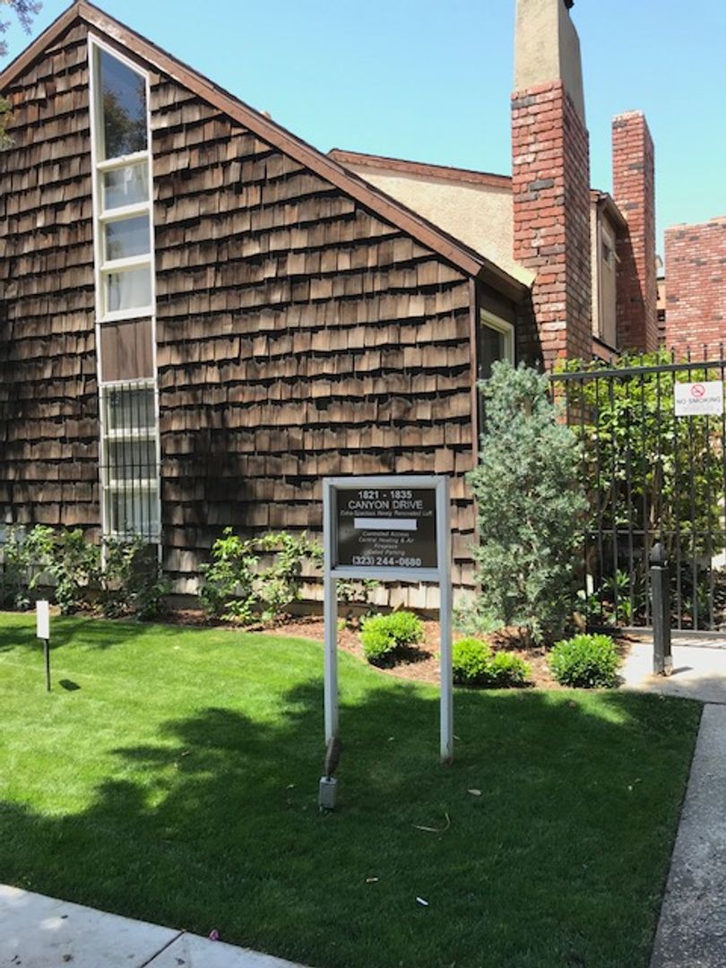 Los Angeles Apartment: 1821-1835 Canyon Drive