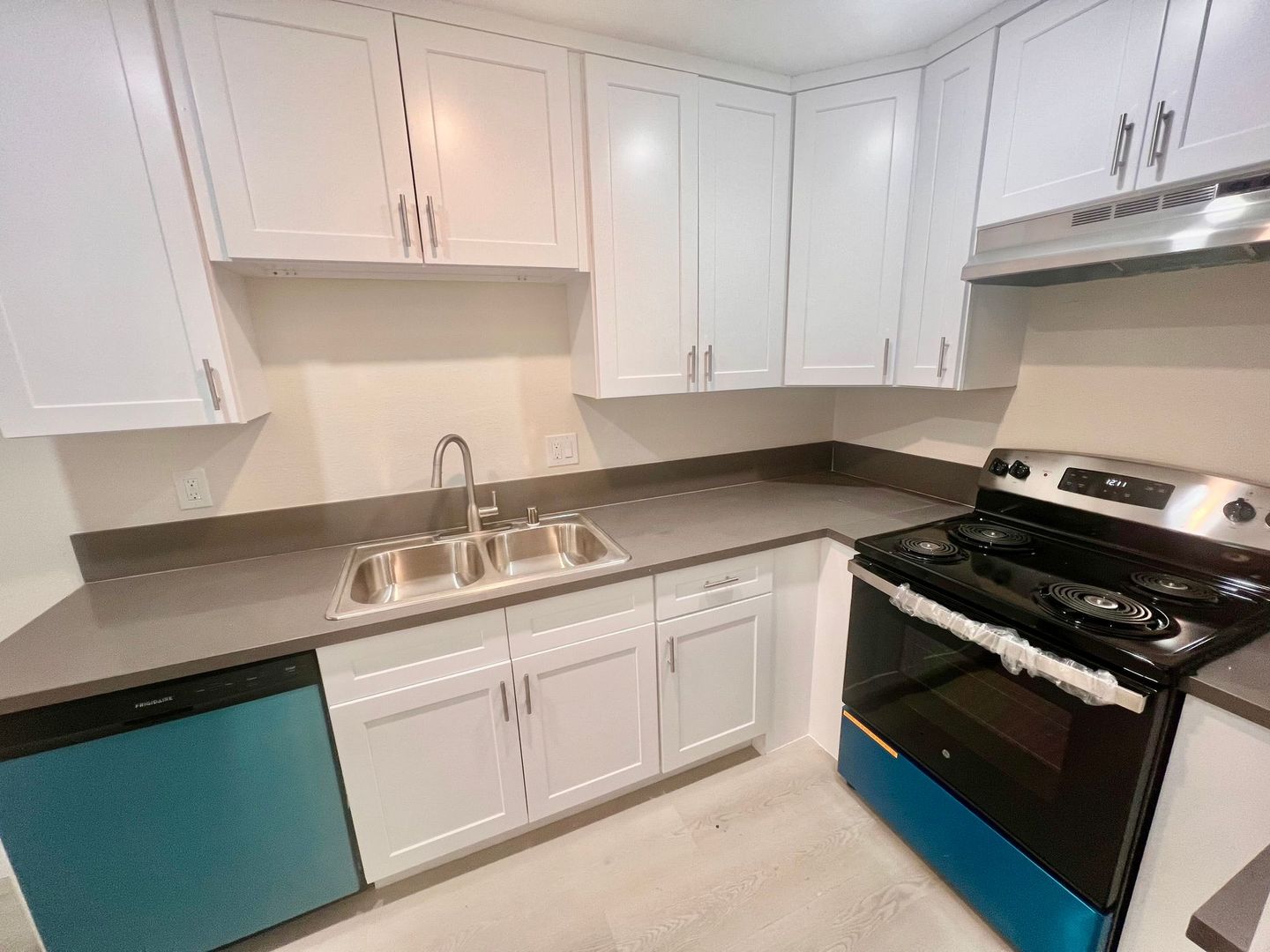 North Hills Apartment: 8533 Columbus Ave.