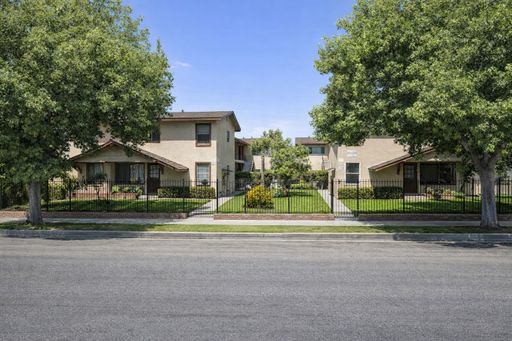 BRIGHT AND SPACIOUS NEWLY-RENOVATED ONE BEDROOM - NO. HOLLYWOOD – photo 1
