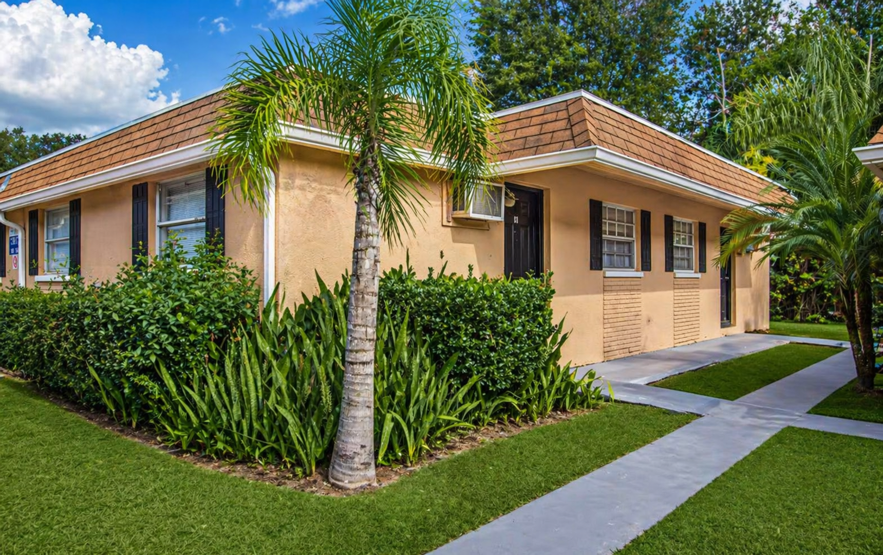 Tampa Apartment: 13102 N 20th Street