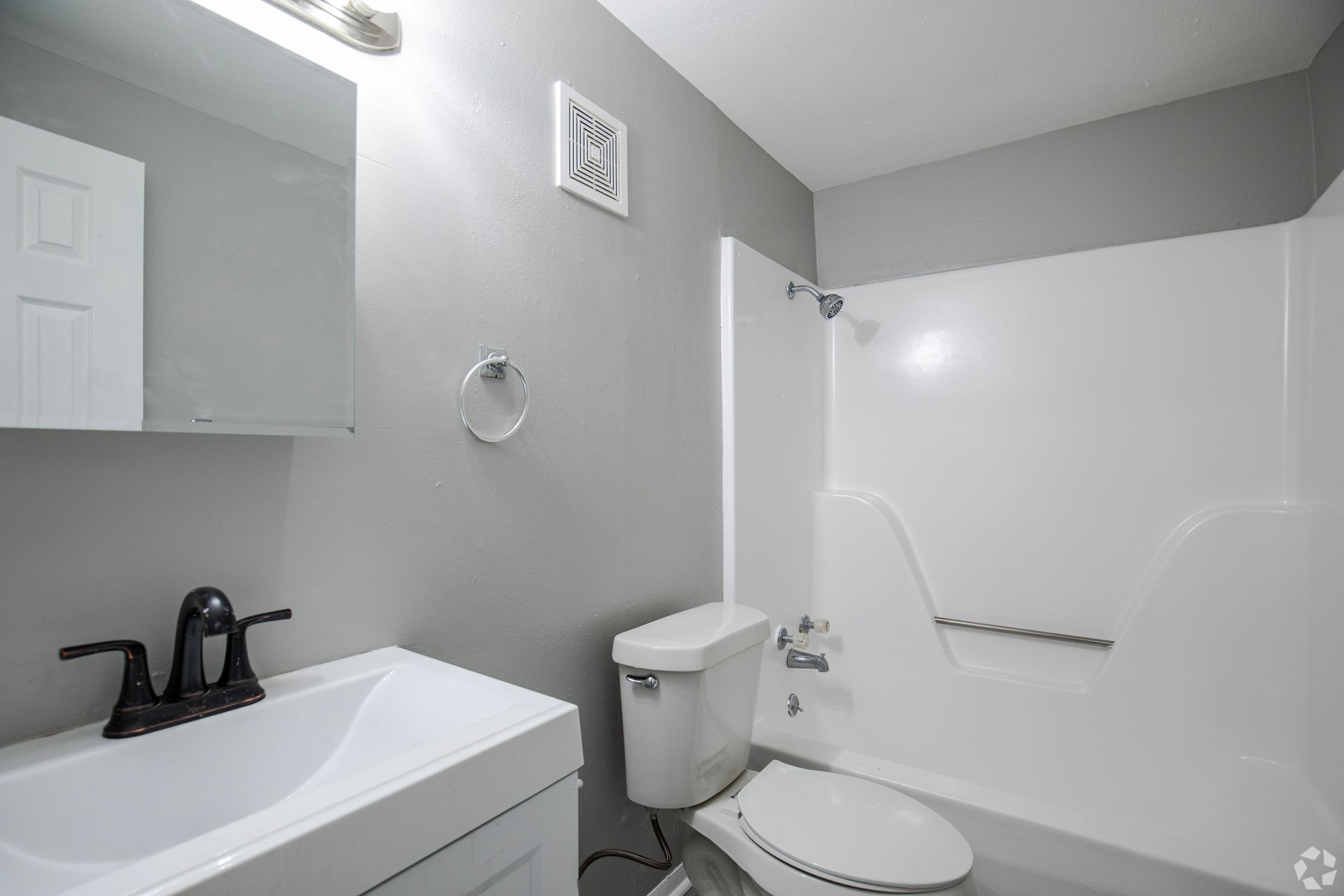 Tampa Apartment: 8014 Tommy Ct
