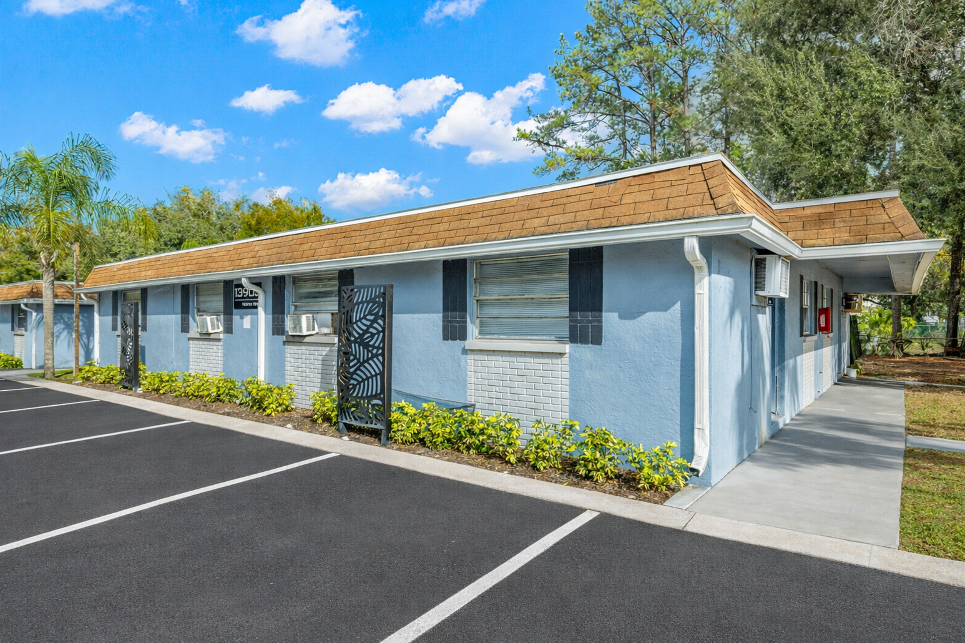 Tampa Apartment: 13911 N 19th St