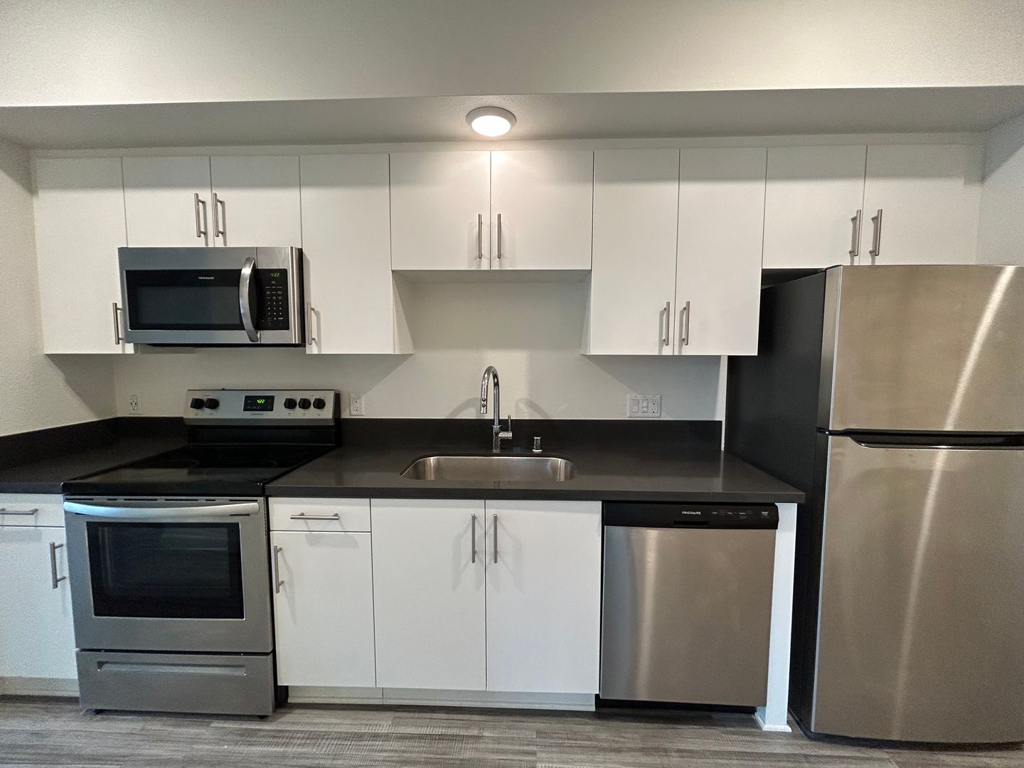 Los Angeles Apartment: 706 N Alvarado Street