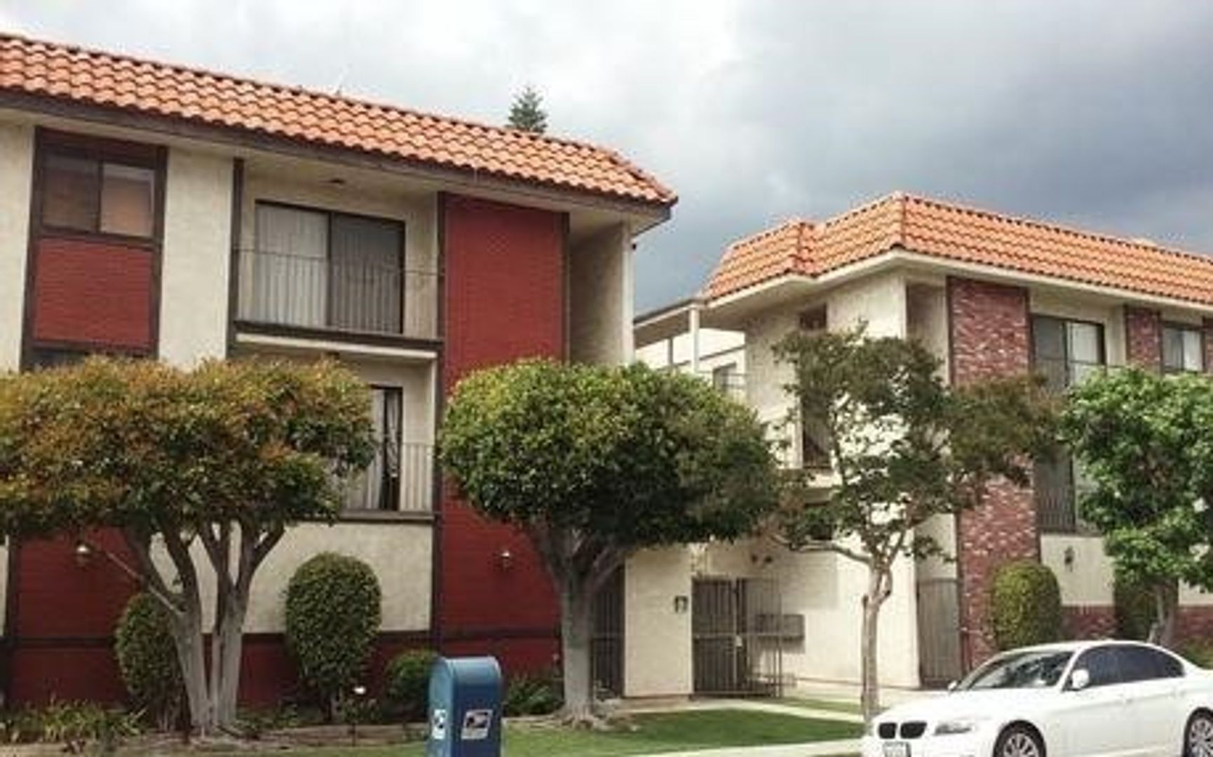 Glendale Apartment: 1105 Melrose Ave
