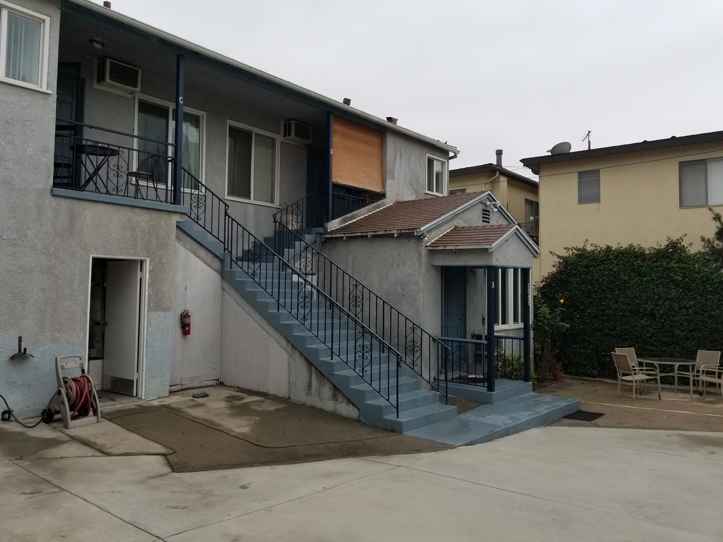 Glendale Apartment: 1056 Linden Ave